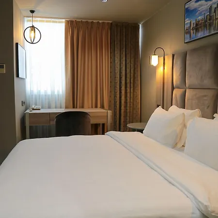 Pasaport Pier Hotel 4*