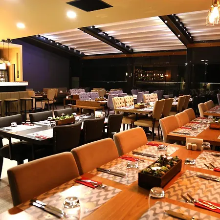 Pasaport Pier 3* איזמיר