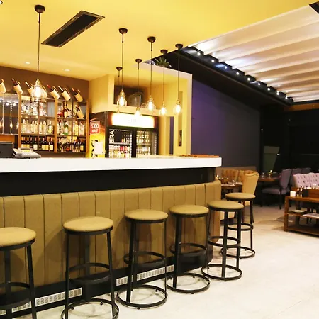 מלון Pasaport Pier