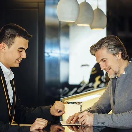 Pasaport Pier 3* איזמיר