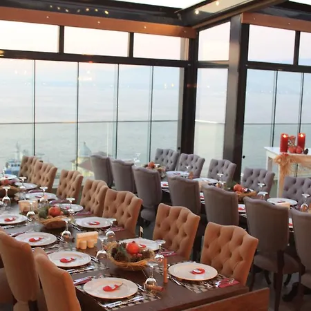 Ξενοδοχείο Pasaport Pier 3*