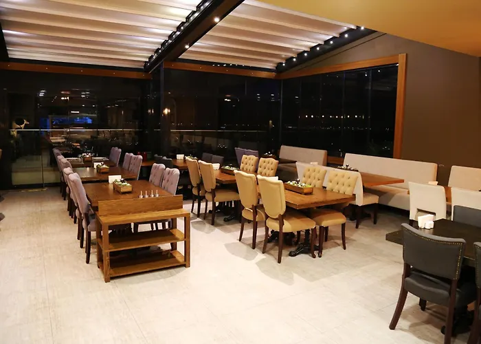 Hotel Pasaport Pier
