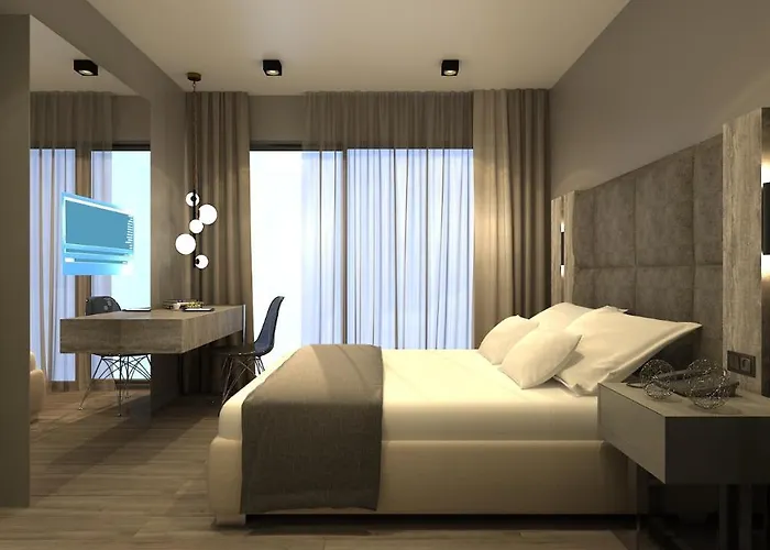 Pasaport Pier Hotell