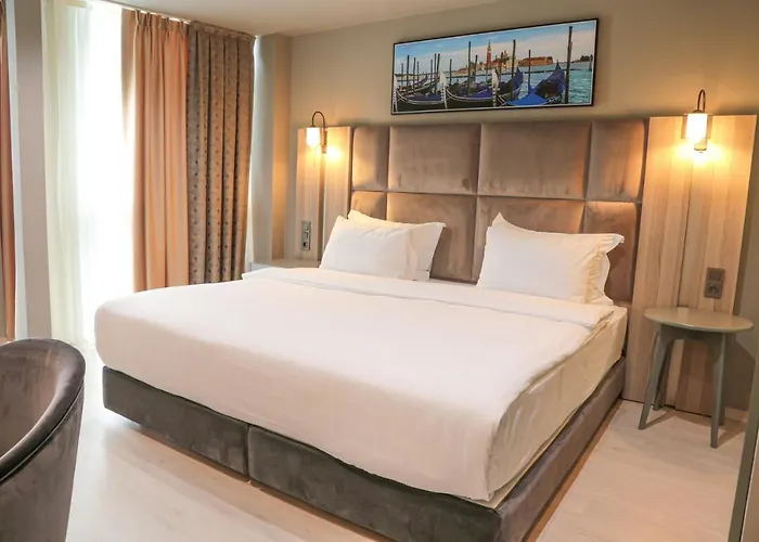 Hotell Pasaport Pier 3*