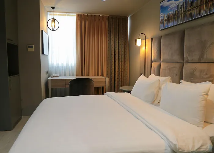 Pasaport Pier Hotel 3*