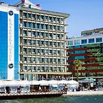 Pasaport Pier Σμύρνη