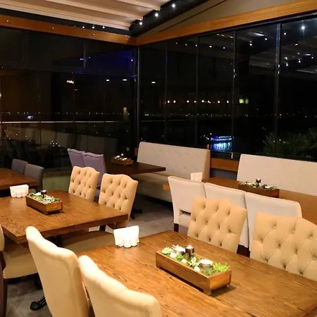 Hotel Pasaport Pier