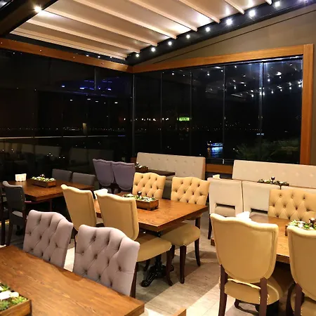 Hotel Pasaport Pier